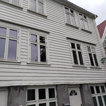 Downtown, Free Parking, 4 Bedrooms, Nordnes, Bryggen, Apartament Bergen