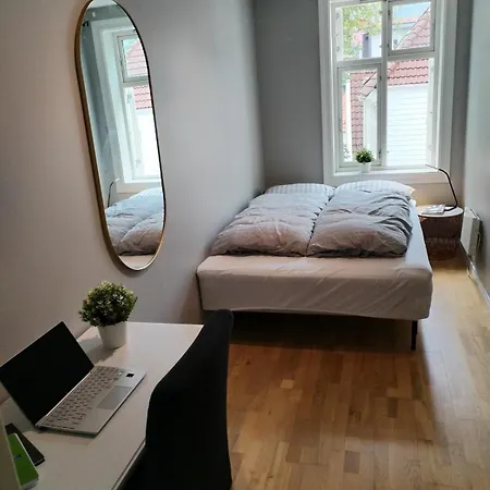 Apartament Downtown, Free Parking, 4 Bedrooms, Nordnes, Bryggen, Bergen