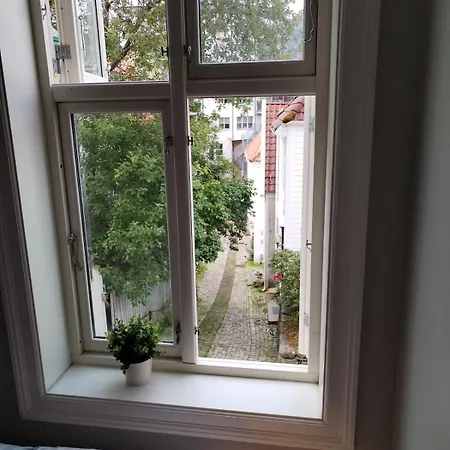 Downtown, Free Parking, 4 Bedrooms, Nordnes, Bryggen, Apartament *