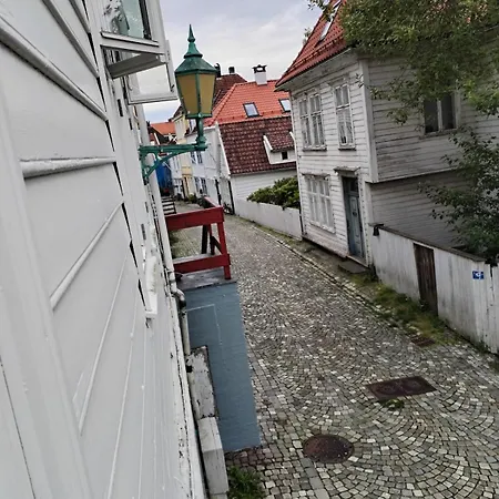 아파트 Downtown, Free Parking, 4 Bedrooms, Nordnes, Bryggen, 베르겐